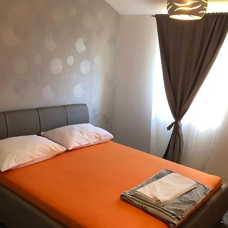 Apartmani Bm Biograd Na Moru Exterior foto