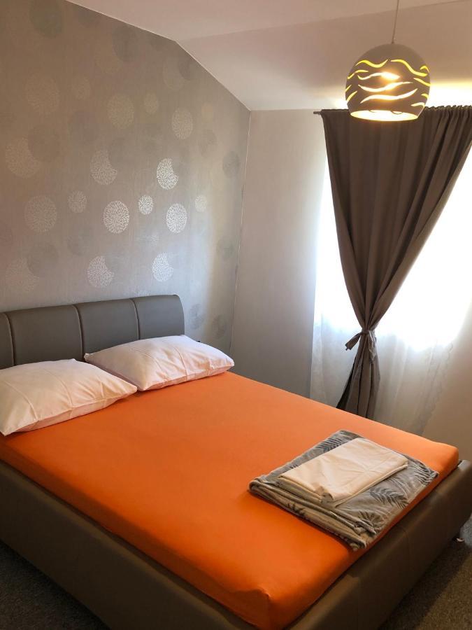 Apartmani Bm Biograd Na Moru Exterior foto