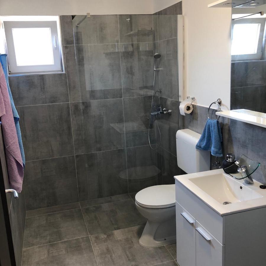 Apartmani Bm Biograd Na Moru Exterior foto