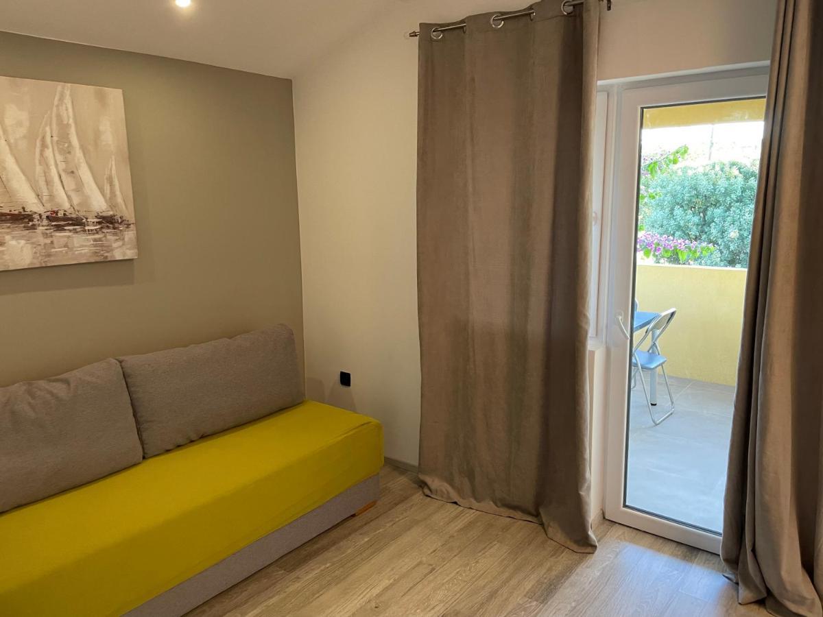 Apartmani Bm Biograd Na Moru Exterior foto